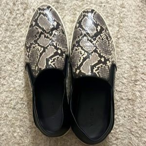 Vince snakeskin sneakers size 8